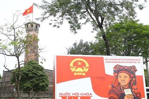 Sắc màu hội họa hòa nhịp trong ngày hội lớn