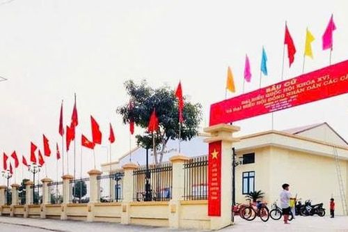Phú Cát rực rỡ cờ hoa trước ngày bầu cử