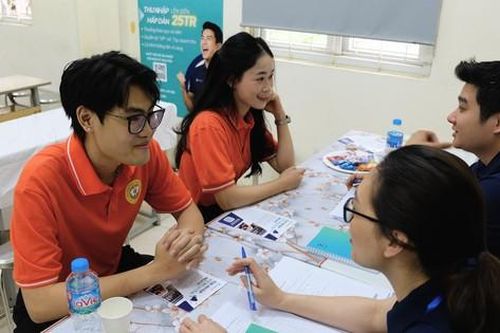 Kết nối việc làm, định hướng nghề nghiệp ngay khi đang đi học cho sinh viên y dược