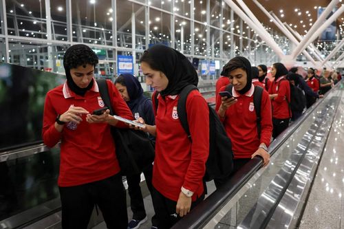 Vụ tị nạn của đội tuyển nữ Iran đảo chiều