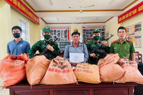 Bắt quả tang đối tượng vận chuyển gần 100kg thuốc nổ tại đặc khu Lý Sơn
