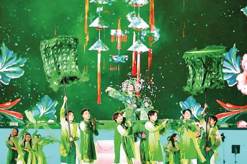 Khám phá tín ngưỡng thờ Mẫu qua không gian số
