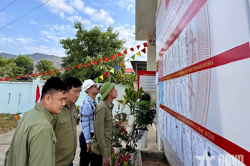 Lá phiếu nơi công trường: Trách nhiệm của người lính - công nhân