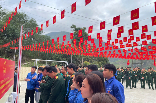 Quân khu 4: Rộn ràng Ngày hội non sông