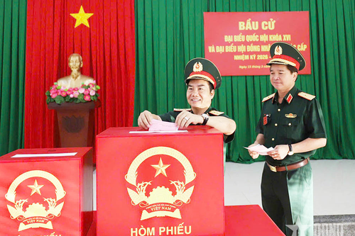 Trường Sĩ quan Lục quân 2 và Bộ tư lệnh Vùng Cảnh sát biển 3 hoàn thành tốt nhiệm vụ bầu cử