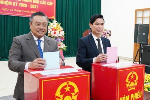 Lạng Sơn 'Đi bầu cử trước - trẩy hội sau'