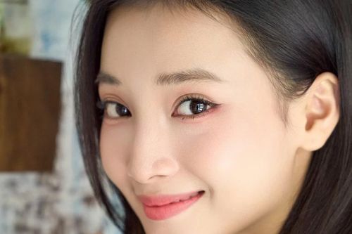 Nhan sắc nữ diễn viên ăn lươn sống trong 'Quỷ nhập tràng 2'