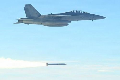Tên lửa SiAW AGM-88J, 'sát thủ' kết liễu phòng không đối phương trong chớp mắt