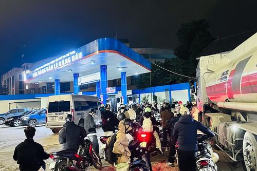 Hơn nửa triệu lượt tìm kiếm xe điện khi giá xăng dầu tăng mạnh