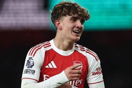 Arsenal đánh bại Everton 2-0: Tài năng trẻ Max Dowman rực sáng cứu rỗi hàng công