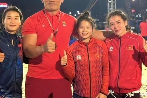 3 chị em ruột vô địch SEA Games gây sốt sới vật, bị phạt vẫn thắng ngoạn mục