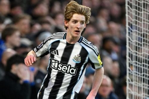 Newcastle gieo sầu cho Chelsea: Anthony Gordon rực sáng tại Stamford Bridge
