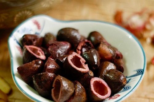Bùi thơm quả trám