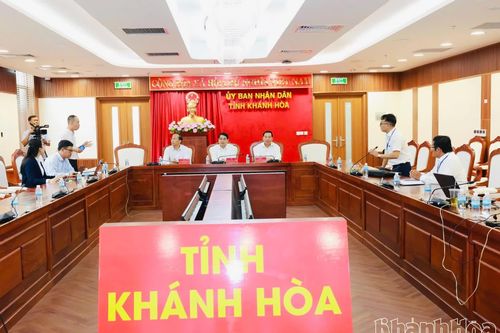Đến 11 giờ 30 ngày 15-3, tỉnh Khánh Hòa đã có 81,6% cử tri đi bầu cử