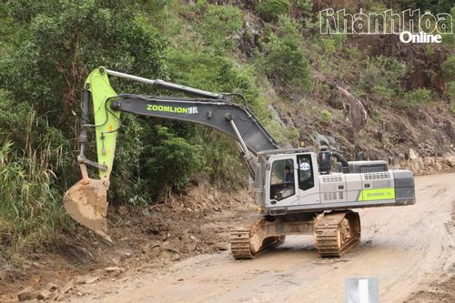 Các công trình giao thông bị hỏng do mưa lũ: Tiến độ sửa chữa còn chậm