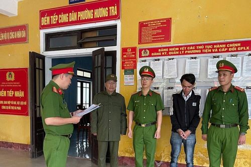 Công an thành phố Huế bắt đối tượng lừa đảo bán vàng qua Facebook chiếm đoạt 372 triệu đồng