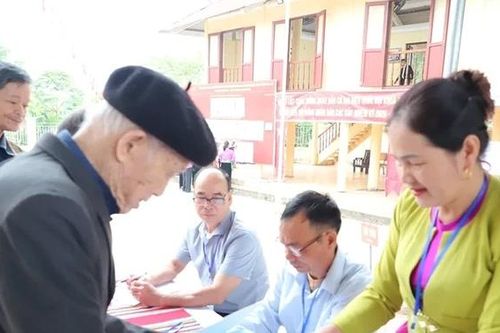 4 xã vùng cao Phú Thọ hoàn thành việc bỏ phiếu sớm với 100% cử tri tham gia