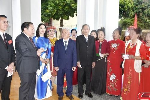 Sôi động ngày hội non sông bên dòng sông Mã