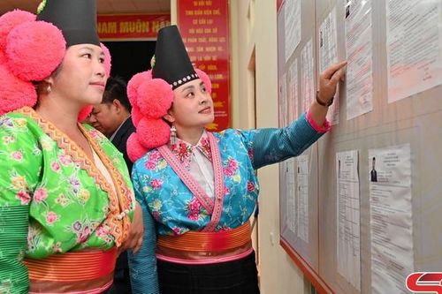Tưng bừng ngày hội non sông trên vùng cao Co Mạ