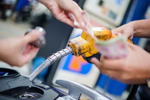 Kỳ điều hành giá xăng dầu ngày 14/3: Tiếp tục chi quỹ bình ổn, xăng dầu giữ nguyên giá bán