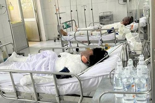 Cháy nhà trong đêm ở Lâm Đồng, vợ chồng bị bỏng nặng