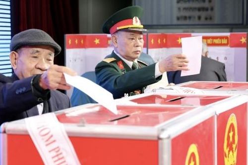 Tính đến 14h15: Hơn 80% cử tri trong danh sách đã tham gia bỏ phiếu