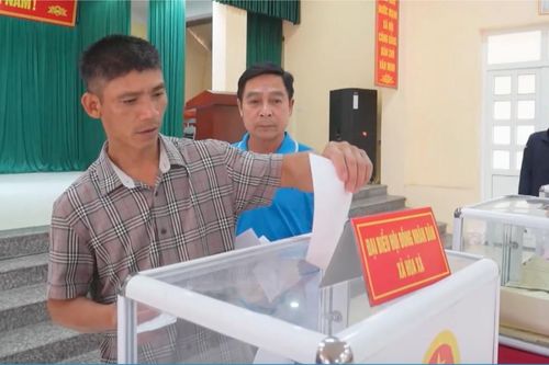 Sức mạnh từ sự đoàn kết trong ngày bầu cử