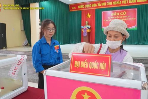 Sức mạnh từ sự đoàn kết trong ngày bầu cử