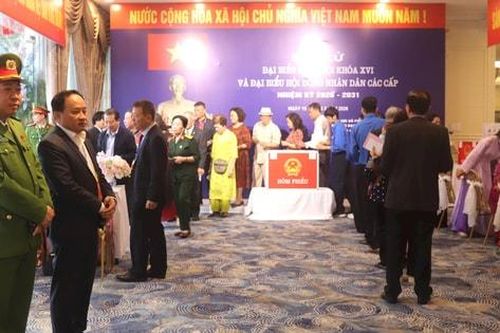 Phường Bạch Mai: 39 khu vực bỏ phiếu thực hiện nhiệm vụ nghiêm túc, đúng quy định