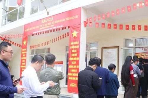 Phường Đông Ngạc: Hơn 50% cử tri đi bầu cử tính đến 10 giờ sáng