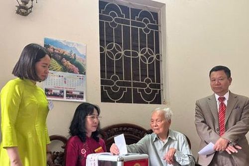 Phường Dương Nội không để bất kỳ cử tri nào không được thực hiện quyền bầu cử