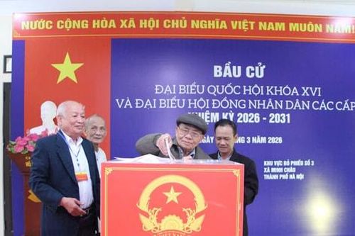 Ngày hội bầu cử trên xã đảo Minh Châu