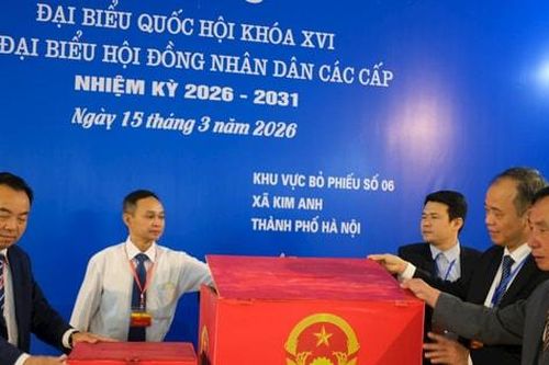 Xã Kim Anh: Cử tri nô nức, rộn ràng trong ngày hội lớn