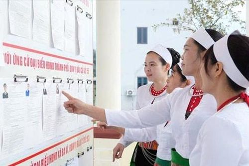 Ngày hội bầu cử ở Ba Vì: Cồng chiêng ngân vang, cử tri phấn khởi