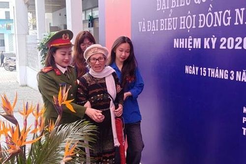 Tuổi trẻ Tây Hồ xung kích phục vụ ngày bầu cử