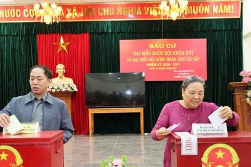 99,7% cử tri xã Quảng Bị đã tham gia bầu cử