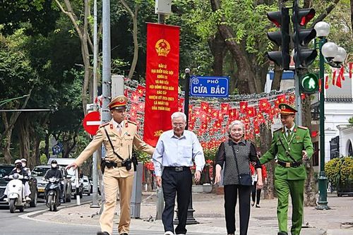 Hà Nội bảo đảm giao thông thông suốt, an toàn, an ninh trật tự tại hơn 4.000 khu vực bỏ phiếu