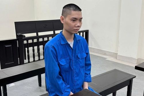 Phóng hỏa đốt nhà người khác vì mâu thuẫn mua bán xe máy