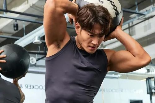 Ngôi sao Running Man mắc bệnh lạ