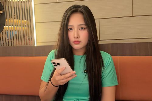 Mai Phương Thúy gây chú ý