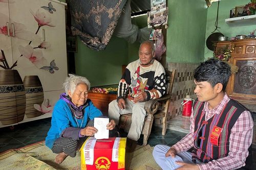 Háo hức bỏ phiếu như đi bầu cử lần đầu năm 1946