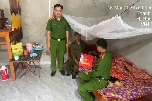 Ấn tượng với hành trình của những hòm phiếu