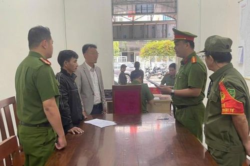 'Giao trứng cho ác'