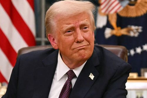 Ông Trump bị công kích