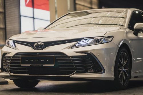 Triệu hồi hơn 2.000 xe Toyota Camry tại Việt Nam để sửa lỗi