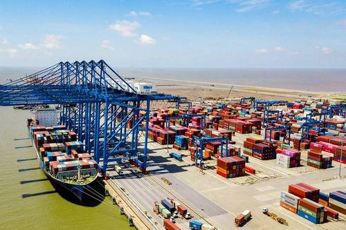 Căng thẳng Trung Đông đẩy cước vận tải biển tăng vọt