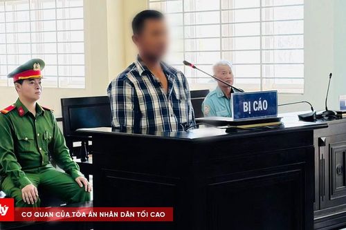 Đánh cha ruột vì mâu thuẫn