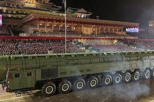 Tên lửa Hwasong-20 tầm bắn 15.000km, công nghệ MIRV, 'xóa sổ' mọi mục tiêu