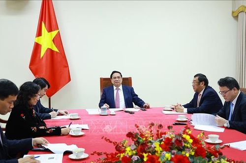 Thủ tướng Phạm Minh Chính điện đàm với Tổng thống Angola
