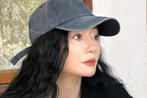 Nữ NSƯT có đôi mắt buồn nhất Việt Nam: Là mẹ đơn thân, U50 sống một mình trong căn hộ rộng 131m2